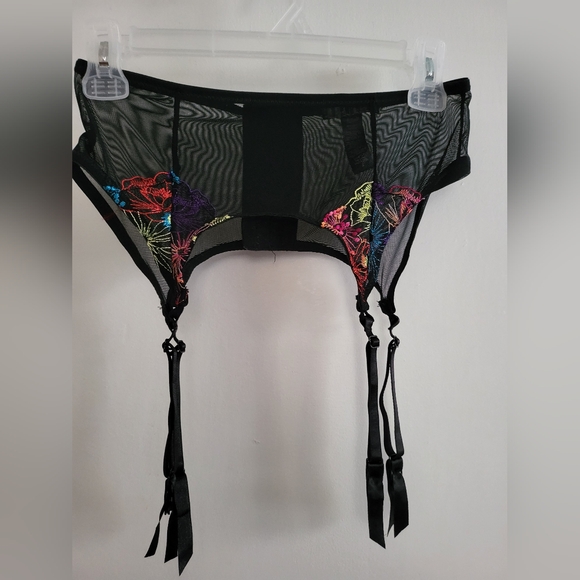 Premiere Black Embroidered Multicolor Floral Lingerie Set. Size S - Picture 3 of 7